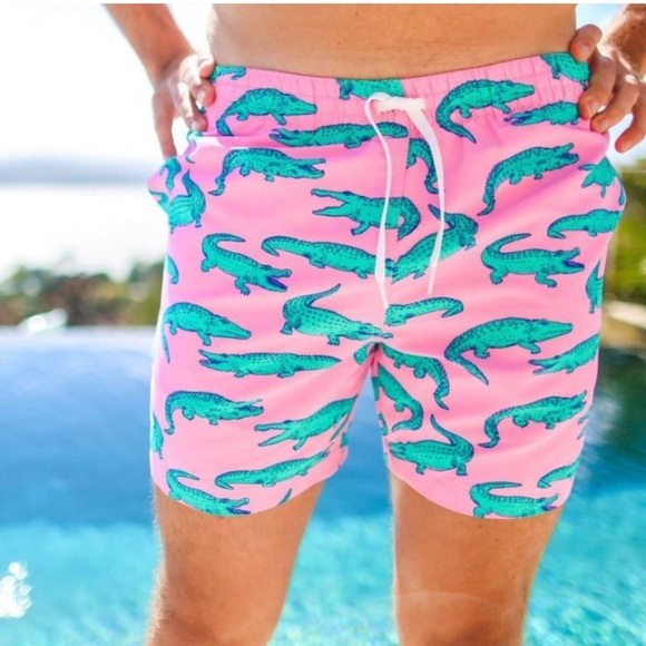 NWOT Chubbies Swim Trunks The Glades Alligator Print Pink 5.5" Mesh Lined Size L - Picture 8 of 11